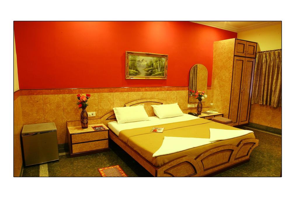 Hotel Suriya International Čennai Exteriér fotografie